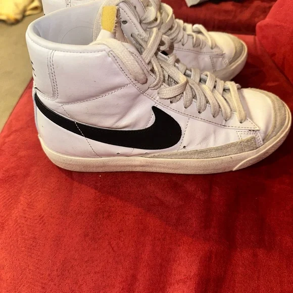 Nike White and Black High-Top Sneakers - Picture 4 of 4